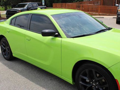 Used 2023 Dodge Charger SXT w/ Blacktop Package RWD image 9