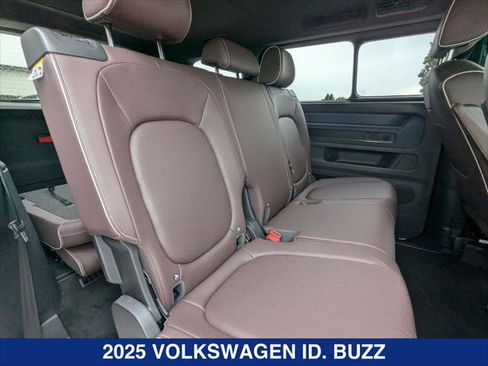 New 2025 Volkswagen ID. Buzz Pro S image 19