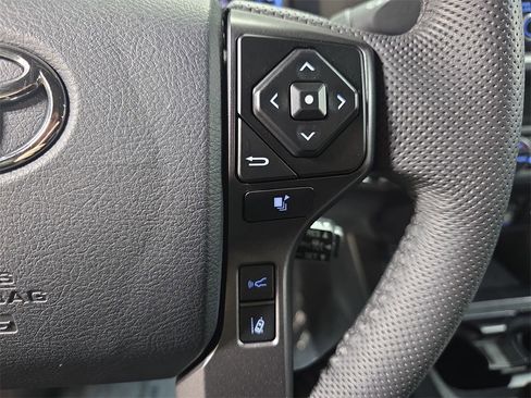 Used 2023 Toyota Tacoma TRD Off-Road image 16