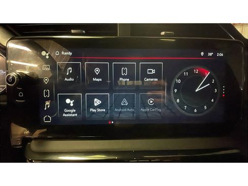 Used 2024 GMC Sierra 1500 AT4 w/ Technology Package image 11