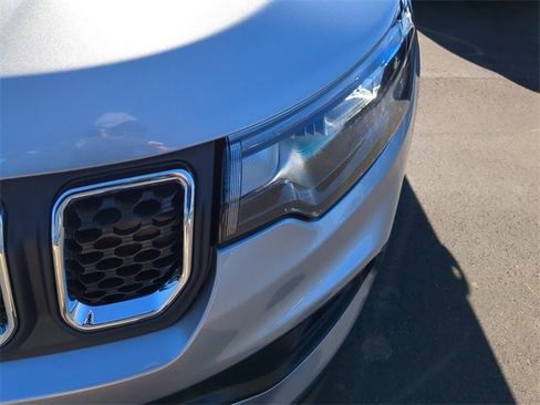 New 2024 Jeep Compass Latitude w/ Sun and Sound Group image 11