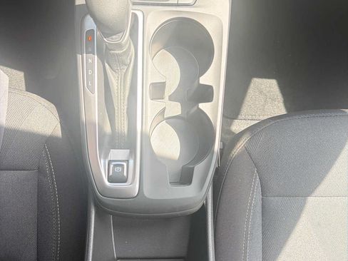 Used 2026 Chevrolet Trax LS w/ LS Convenience Package FWD image 17
