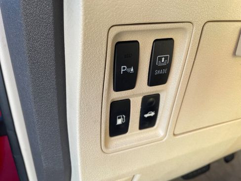 Used 2010 Lexus ES 350 image 35