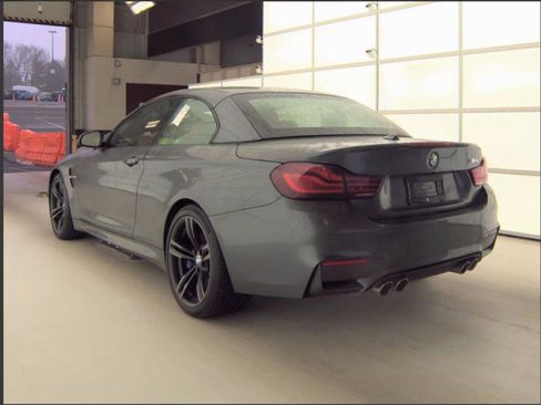 Used 2020 BMW M4 Convertible w/ Executive Package image 3