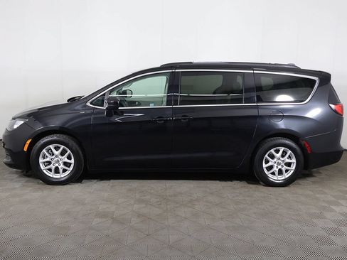Used 2021 Chrysler Voyager Lxi FWD image 14