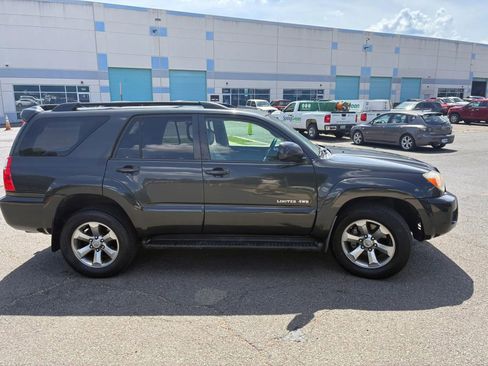 Used 2007 Toyota 4Runner Limited AWD/4WD image 11