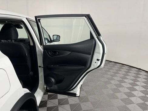 Used 2021 Nissan Rogue Sport S FWD image 40
