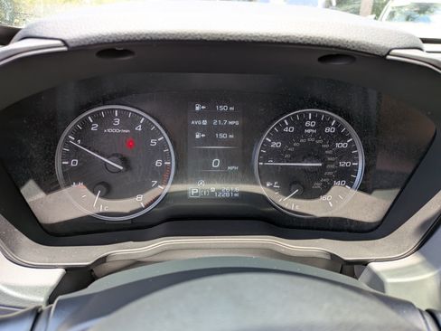 Used 2025 Subaru Crosstrek 2.0i Premium AWD/4WD image 27