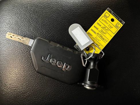 Used 2021 Jeep Wrangler Unlimited Sport image 28