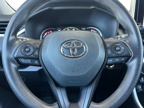 Certified 2024 Toyota RAV4 XLE FWD image 22