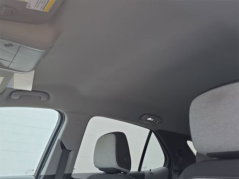 Used 2023 Chevrolet Equinox LT w/ Driver Convenience Package image 19