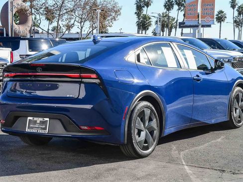 Used 2024 Toyota Prius Prime SE image 4