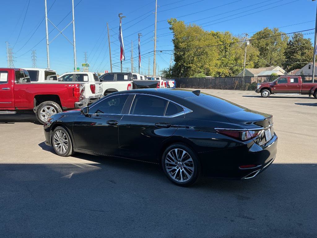 Used 2019 Lexus ES 350 w/ Premium Package FWD image 5