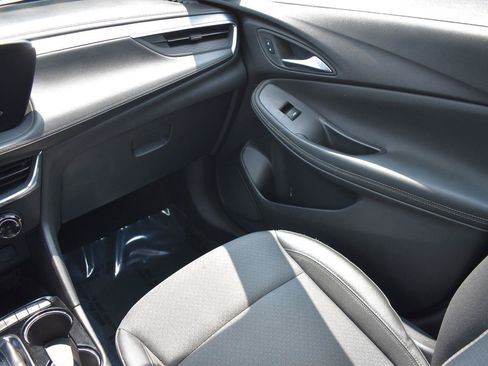 Used 2024 Buick Encore GX Preferred FWD image 19