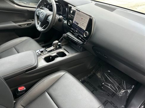 Used 2025 Lexus NX 350 AWD w/ Accessory Package (2T) image 18