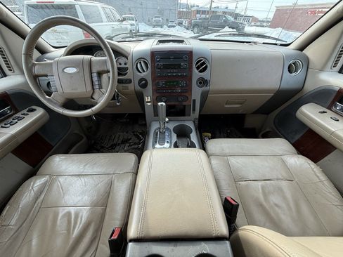 Used 2005 Ford F150 XLT image 13