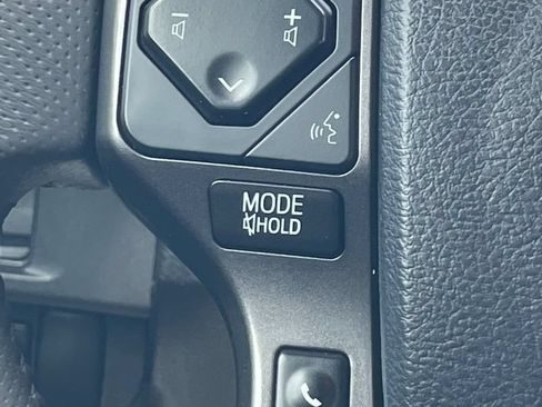 Used 2018 Toyota Tacoma TRD Off-Road w/ Technology Package RWD image 21