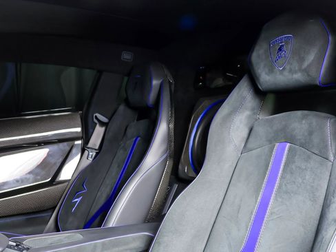 Used 2016 Lamborghini Aventador LP 750-4 Superveloce AWD/4WD image 18