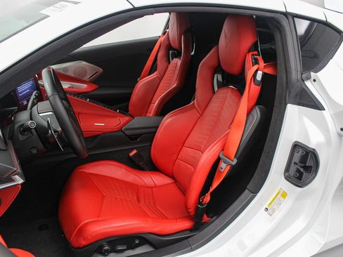 Used 2022 Chevrolet Corvette Stingray Premium Cpe w/ Z51 Performance Package RWD image 17
