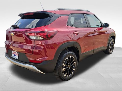 Used 2021 Chevrolet TrailBlazer LT w/ Convenience Package FWD image 6