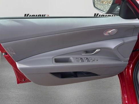 New 2025 Hyundai Elantra Blue image 24