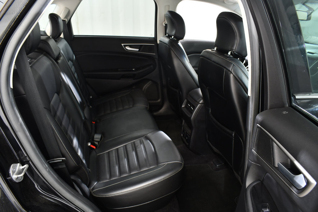 Used 2016 Ford Edge SEL w/ Equipment Group 201A AWD/4WD image 19