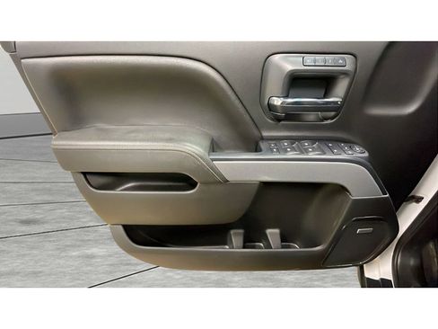 Used 2015 Chevrolet Silverado 2500 LTZ w/ LTZ Plus Package image 9