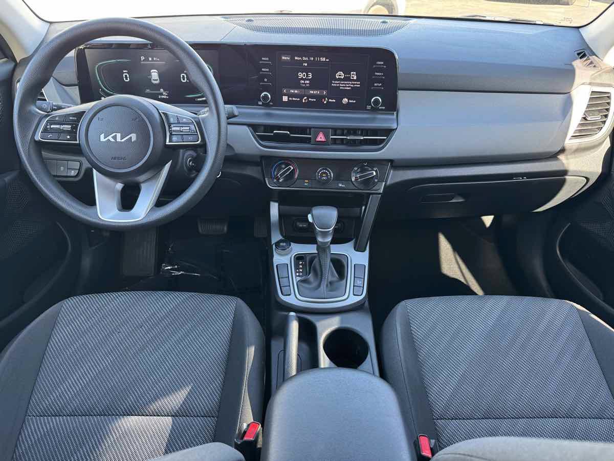 Used 2026 Kia Seltos LX FWD image 19
