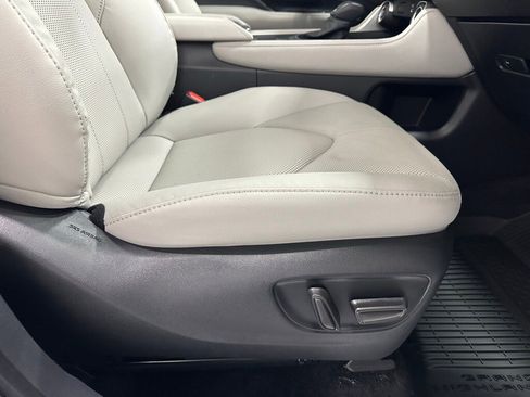 Used 2025 Toyota Grand Highlander Limited image 64