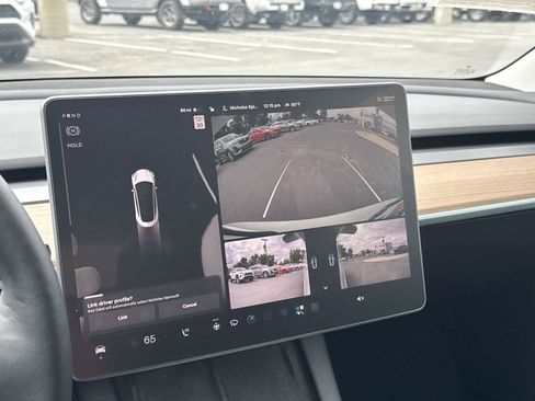 Used 2023 Tesla Model 3 Standard Range RWD image 29