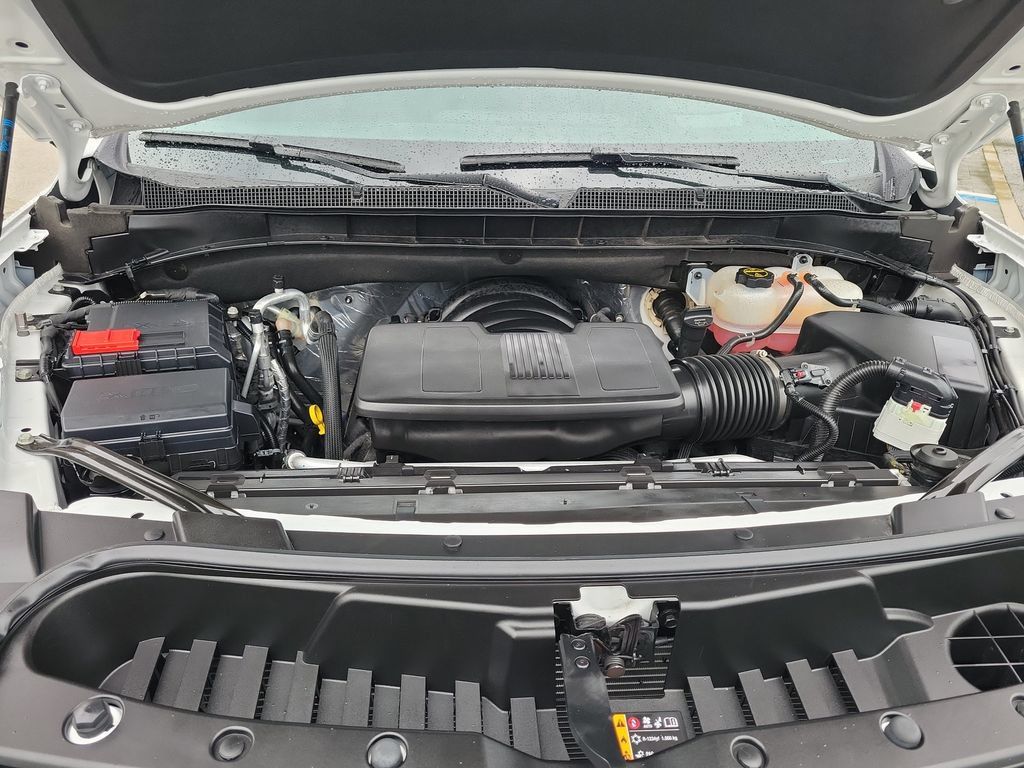 Used 2025 Chevrolet Tahoe High Country AWD/4WD image 30