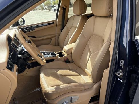 Used 2016 Porsche Macan S w/ Light Comfort Package image 21