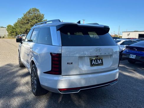 New 2026 Hyundai Palisade Calligraphy FWD image 4