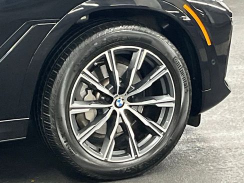 Used 2021 BMW X6 xDrive40i w/ M Sport Package AWD/4WD image 41