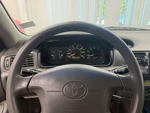 Used 2000 Toyota Camry CE w/ Value Pkg 1 FWD image 24