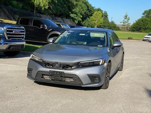 Used 2023 Honda Civic EX-L image 3