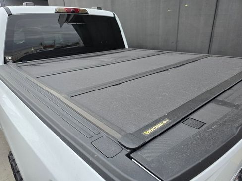 Used 2023 Ford F150 Lightning XLT image 28