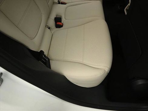 Certified 2026 Mercedes-Benz GLC 300 4MATIC image 25