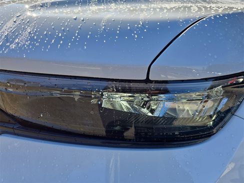 New 2025 Jeep Grand Cherokee L Altitude image 33