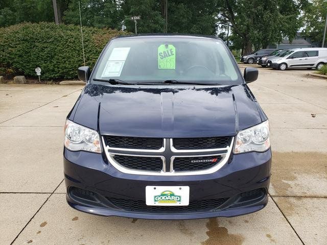 Used 2016 Dodge Grand Caravan SE w/ Quick Order Package 29E SE FWD image 2