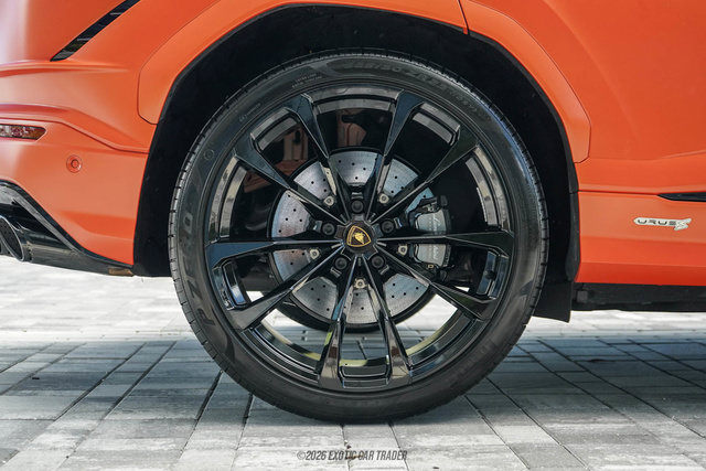 Used 2024 Lamborghini Urus S AWD/4WD image 72