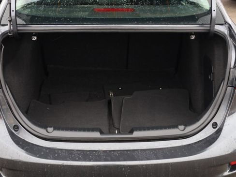 Used 2015 MAZDA MAZDA3 i Touring image 20