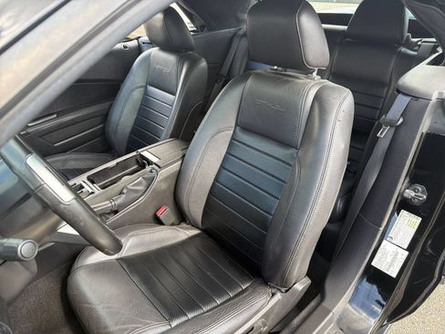 Used 2012 Ford Mustang GT Premium w/ Electronics Pkg RWD image 20