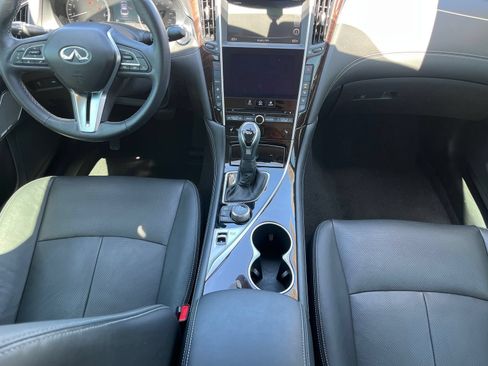 Used 2018 INFINITI Q50 Luxe w/ Sensory Package (Luxe) RWD image 14