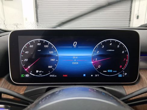 Used 2022 Mercedes-Benz C 300 4MATIC Sedan image 19