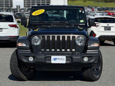 Used 2023 Jeep Wrangler Sport AWD/4WD image 2