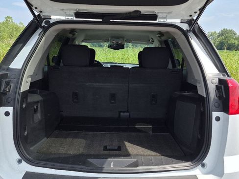 Used 2011 GMC Terrain SLE FWD image 5