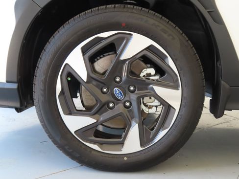 New 2025 Subaru Crosstrek 2.5i Limited w/ Crosstrek Mirror Package image 29