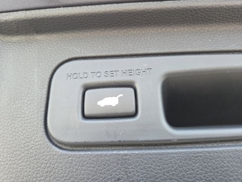 Used 2023 Honda Pilot Touring image 21