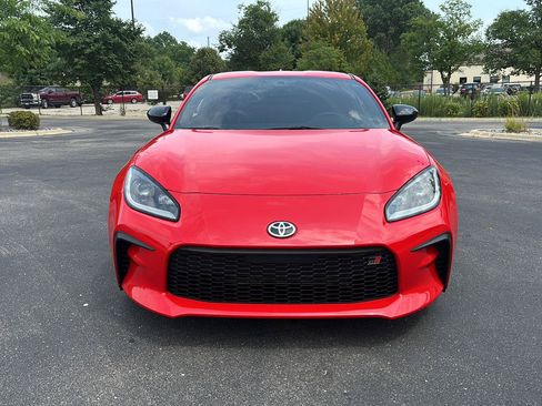 Used 2024 Toyota GR86 Premium w/ Performance Package RWD image 8
